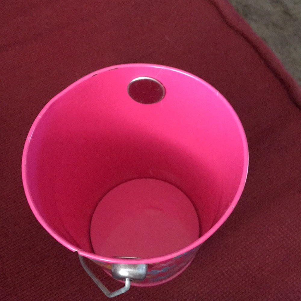 Flower pail - Picture 2 of 3